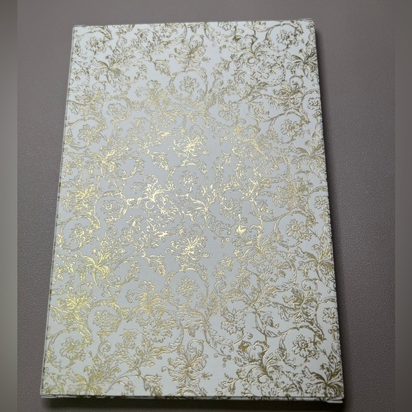 New Dior Notebook Holiday 2023 Edition. 7” x 5”. - Picture 7 of 9